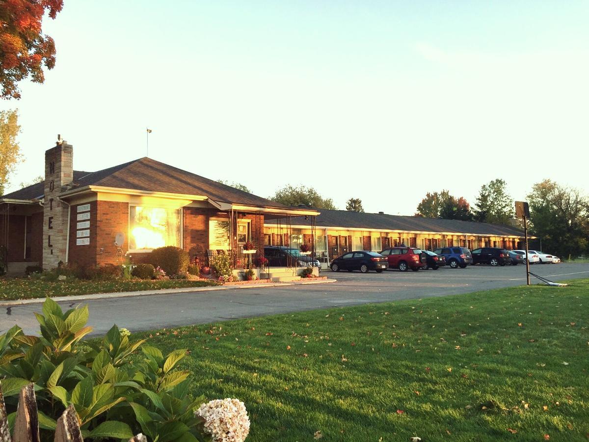 Park Place Motel & Suites Tweed Exterior foto